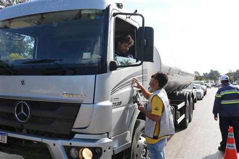 Der Mg Promove A Es Educativas Para Campanha Do Maio Amarelo