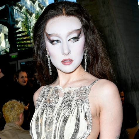 Chappell Roan Is A Naked Joan Of Arc On The Vmas Red Carpet
