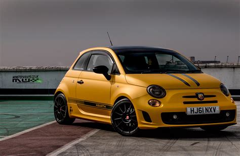 Fiat 500 Yellow And Black - happychristmaswishes2012