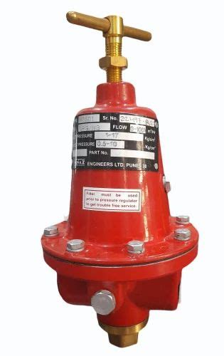 Red Vanaz R 2301 1 Inch Adjustable Regulator For Industrial LPG At