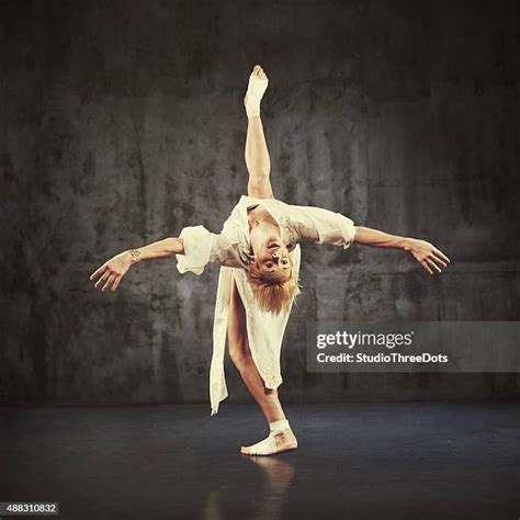 Jazz Dance Images Photos And Premium High Res Pictures Getty Images