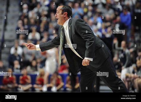 Uconn Vs Usf Hi Res Stock Photography And Images Alamy