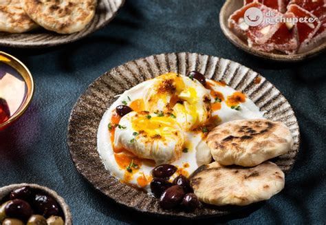 Huevos Turcos O Ilbir Receta Del Desayuno Turco Paso A Paso De