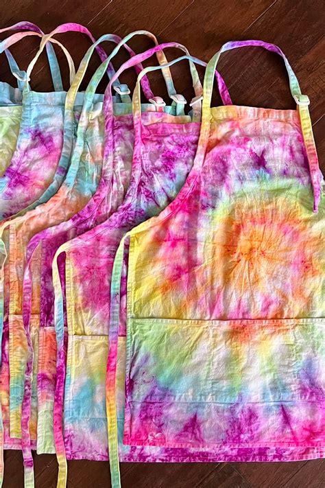 How To Create Vibrant Tie Dye With Markers Artofit