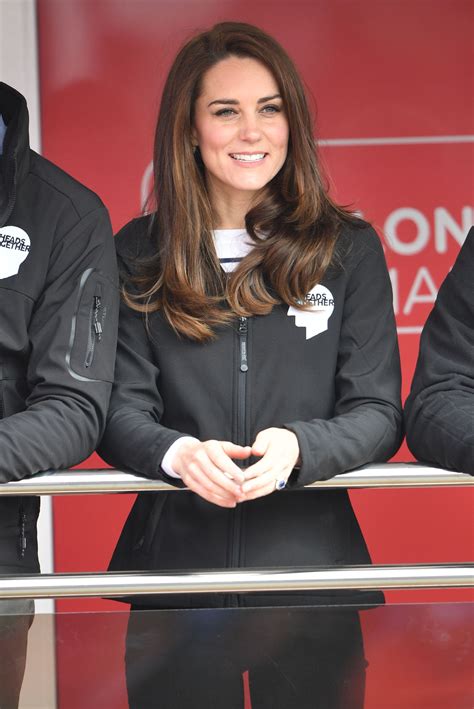 Kate Middleton Prince William Prince Harry Kick Off London Marathon Wwd