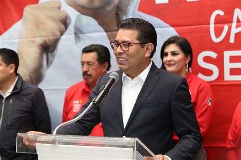 Visita Néstor Camarillo 10 Mil Personas Para Compartir Su Proyecto