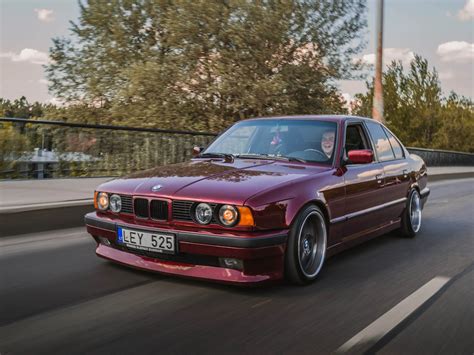 The History Of The Bmw E34 An Enduring Classic Vintauto Bmw Clásico