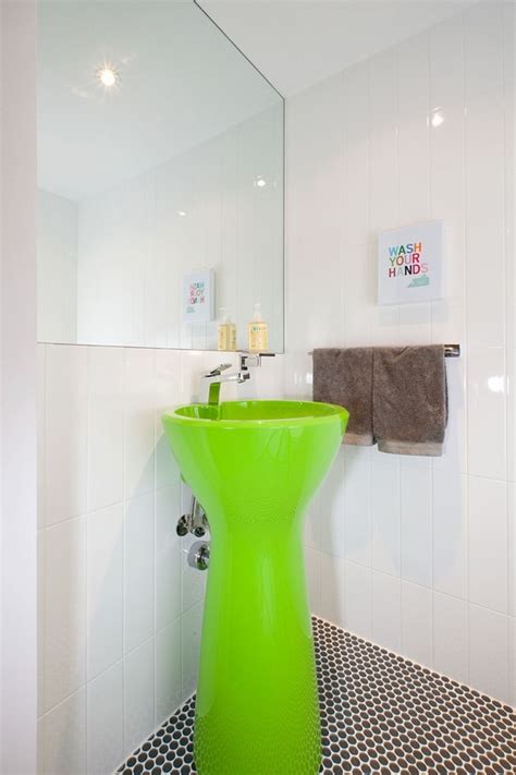 Pedestal sink ideas – add a stylish accent in your bathroom design