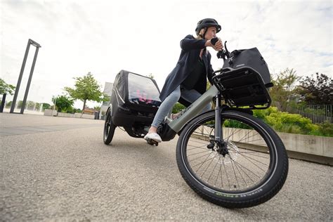 Neues Cube Trike Hybrid Sicheres Lastenrad Mit 60 Kg Zuladung