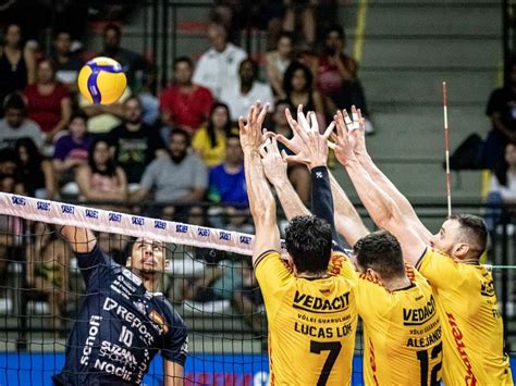 Suzano Enfrenta Guarulhos Na Arena No Jogo Das Quartas De Final Da