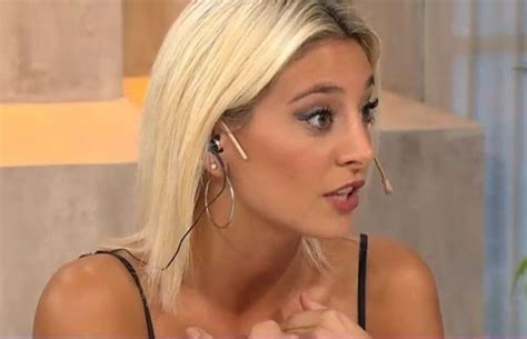 A Sol Pérez se le quemaron las milanesas por sacarse una foto hot