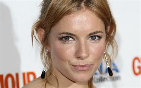Hd Wallpaper Actress Alfie Beauty Blonde Blue Designer English