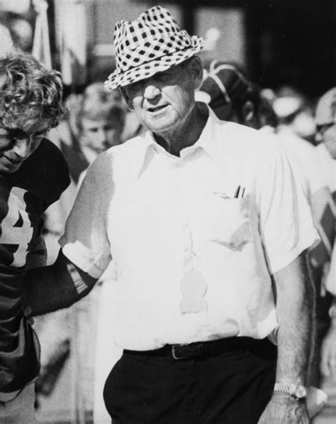 Bear Bryant Age Birthday Bio Facts More Famous Birthdays On