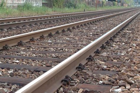 Novi Ligure Persona Investita Da Un Treno Circolazione Sospesa