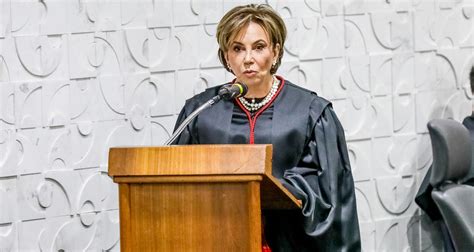 Desembargadora Maria Do Carmo Cardoso Toma Posse No Tre A Presen A