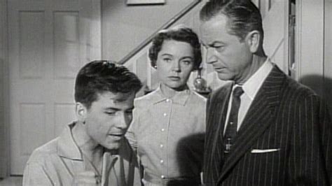 Watch Father Knows Best S2 E29 Bud The Boxer Online Free Crackle