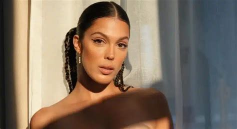 Iris Mittenaere L Ancienne Miss Tr S Sexy En Lingerie