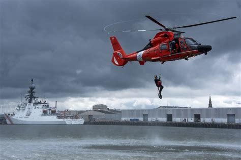 DVIDS Images Coast Guard Air Station Savannah Conducts Search And