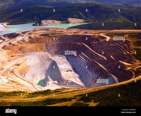 Fort knox gold mine hi-res stock photography and images - Alamy