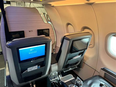 Review Air Transat Club Class Premium Economy On An A321lr From