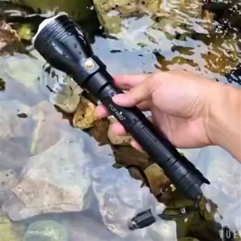 Local Ready StockYupard Submersible Flashlight LED Professional