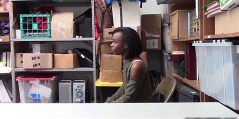 LP Officer Screwing Ivory Logans Pussy On Top Tnaflix