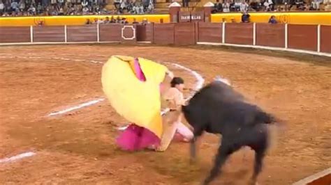 El torero José Alberto Ortega sufre brutal cornada en la cara en