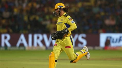 Ms Dhoni To Continue Playing For Csk Ipl Brings Back Uncapped Player