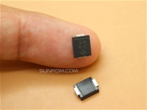 SS34 SMA SMD 3A 40V Schottky Diode [4447] : Sunrom Electronics/Technologies