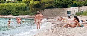 PAULINE FOSSE Nude AZNude