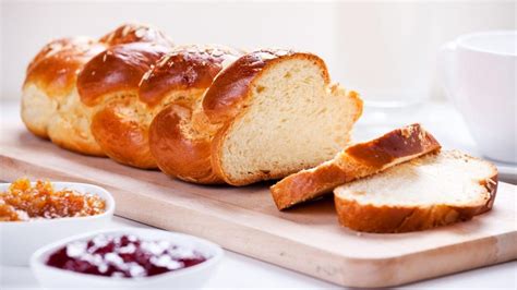 Brioche All Acqua La Ricetta Per Farle Soffici Senza Burro Uova E Latte