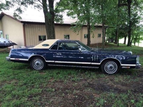 1977 Lincoln Continental Mark V Bill Blass Series W Rare Moon Roof