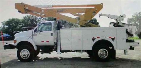 Ford F750 Super Duty 2000 Bucket Boom Trucks