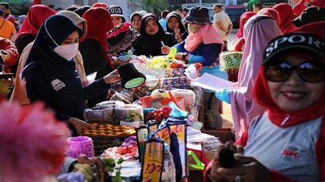 Momen Hpsn Dislh Singkawang Gelar Aksi Tukar Sampah Dengan Uang