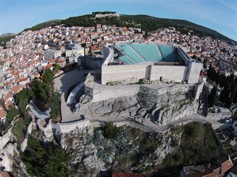 Trekking across Šibenik fortresses :: Croatian Travel Club Ltd