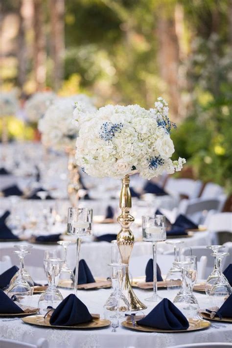 Ideas Para Hacer Centros De Mesa Azul Marino En Bodas