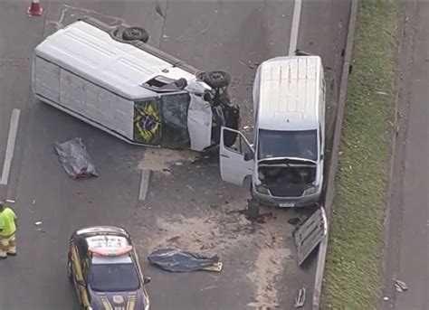 Acidente Entre Duas Vans Na Dutra Em Guarulhos Deixa Dois Mortos