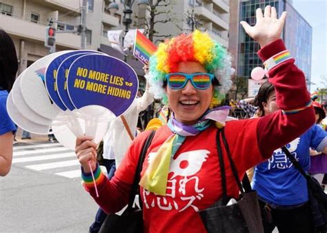 Svolta Arcobaleno In Giappone Aperto A Tokyo Un Registro Per Le Unioni