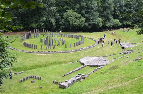 Pe Urmele Dacilor Un Circuit Al Cetatilor Dacice Din Transilvania