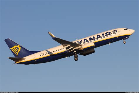 Ei Dyl Ryanair Boeing As Wl Photo By Rafael Lvarez Cacho Id