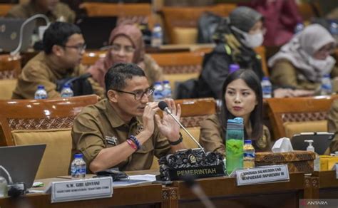 Kemenparekraf Targetkan PDB Pariwisata RI Capai 4 5 Persen Di 2024