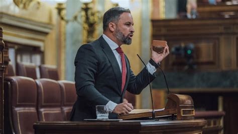 Abascal Acusa A S Nchez De Amenazar Al Rey La Ii Rep Blica Fue Un