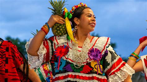 La Danza De La Flor De Piña En Oaxaca La Reina Oaxaca