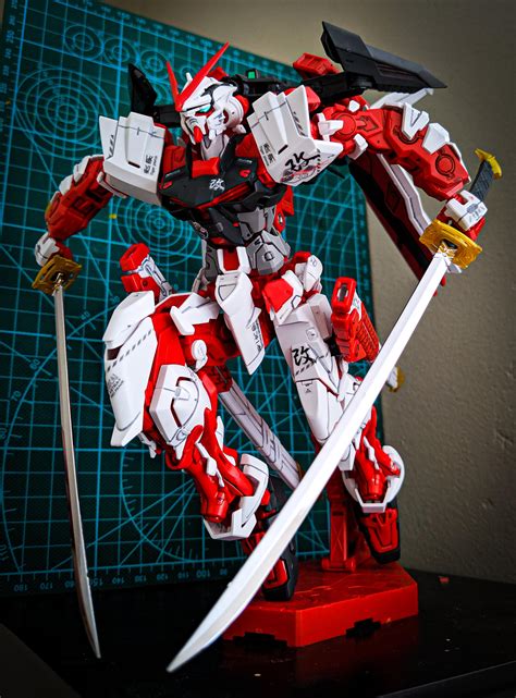 Gundam Astray Red Frame