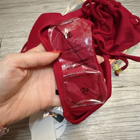 全新 Airspace Bikini 連身泳衣 xs 女裝 泳裝 泳衣 Carousell