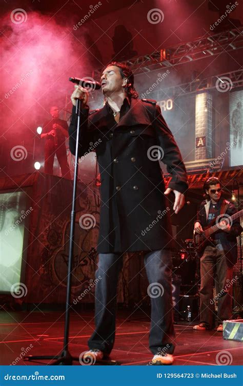 Ricardo Arjona Performs in Concert Editorial Stock Photo - Image of ...