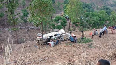 पाल्पामा जिप दुर्घटनाः बालकसहित दुई जनाको मृत्यु १३ जना घाइते नेपाल