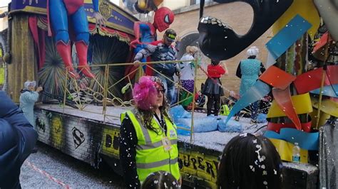 Carnevale Cremasco Il Carro Vincitore Dei Super Eroi Gruppo Barabet