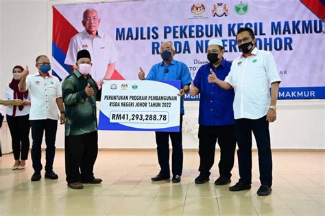 RM41 2 Juta Bangunkan Pekebun Kecil RISDA Di Johor BBC PORTAL