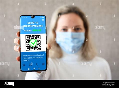 Impfnachweis Vorlegen Fotos Und Bildmaterial In Hoher Aufl Sung Alamy
